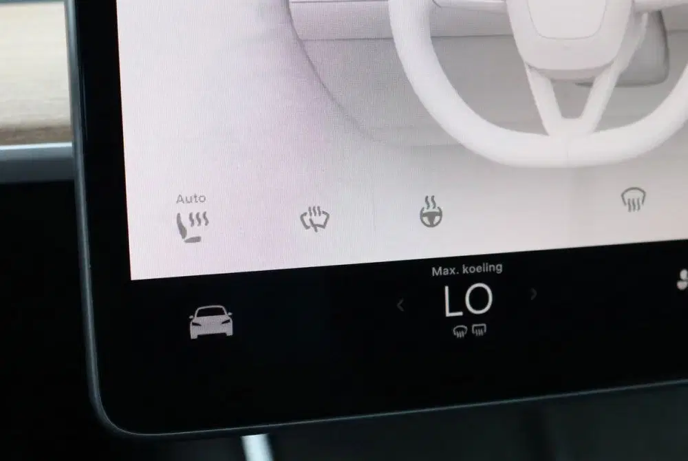 Tesla Model 3 Long Range Premium Highland AWD 78kWh SOH uit 2023, foto 17