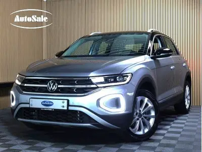 Volkswagen T-Roc 1.5 TSI Style DSG AVM VIRTUAL CARPLAY CLIMA uit 2023