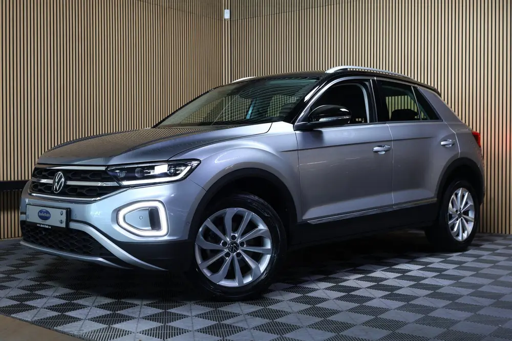 Volkswagen T-Roc 1.5 TSI Style DSG AVM VIRTUAL CARPLAY CLIMA uit 2023, foto 9