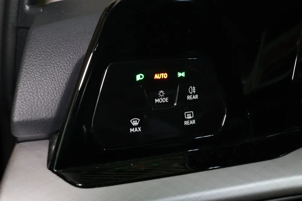 Volkswagen Golf R line 1.0 eTsi AVM ACC CARPLAY CAMERA PDC ' uit 2024, foto 13