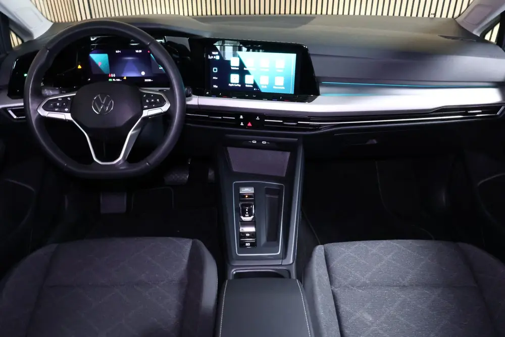 Volkswagen Golf R line 1.0 eTsi AVM ACC CARPLAY CAMERA PDC ' uit 2024, foto 2
