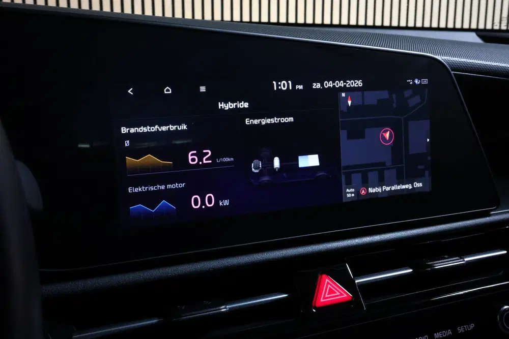Kia Niro 1.6 GDi Hybrid DynamicLine AVM NAVI LANE C uit 2023, foto 17