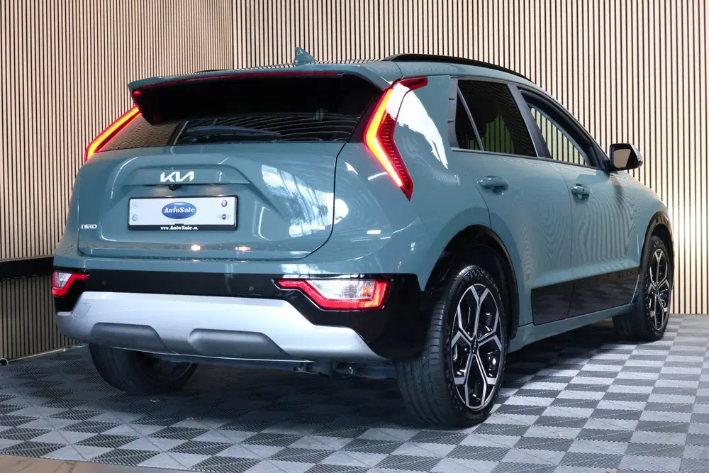 Kia Niro 1.6 GDi Hybrid DynamicLine AVM NAVI LANE C uit 2023, foto 3