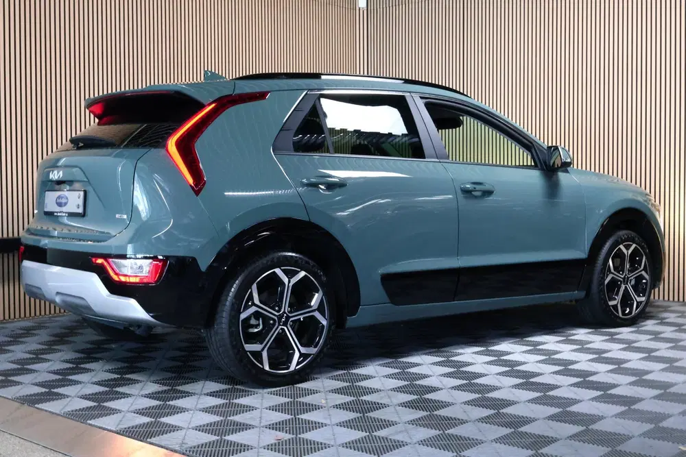 Kia Niro 1.6 GDi Hybrid DynamicLine AVM NAVI LANE C uit 2023, foto 5