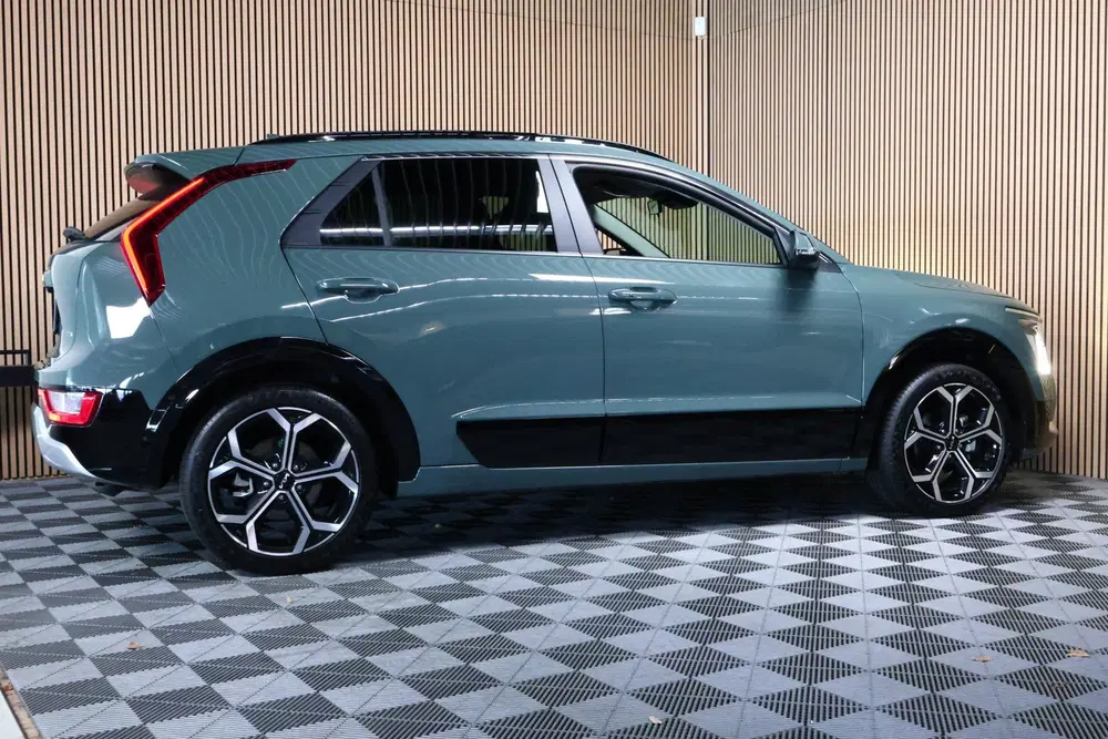 Kia Niro 1.6 GDi Hybrid DynamicLine AVM NAVI LANE C uit 2023, foto 6
