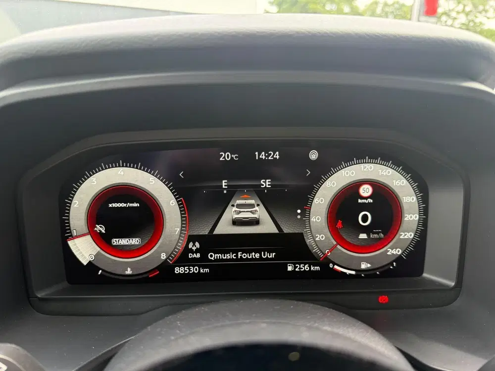 Nissan Qashqai 1.3 MHEV Premiere Edition *Trekhaak & ACC* uit 2021, foto 18