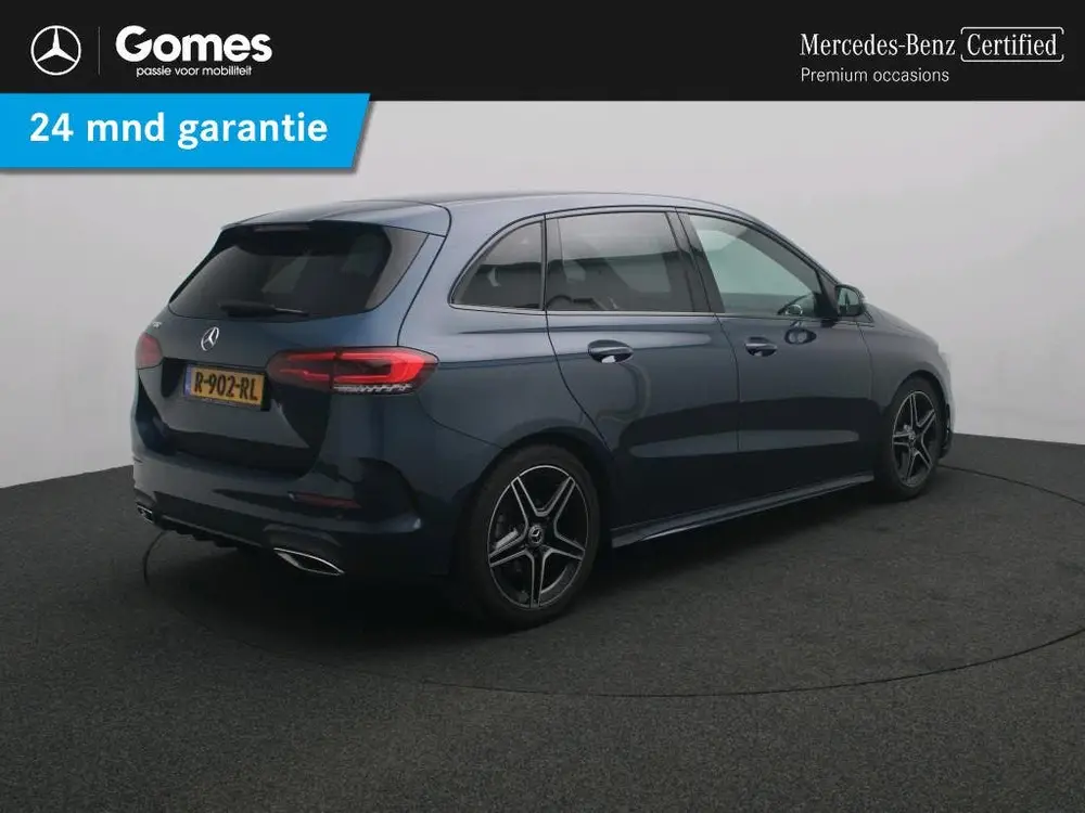 Mercedes-Benz B-Klasse 180 Business Solution AMG uit 2022, foto 2