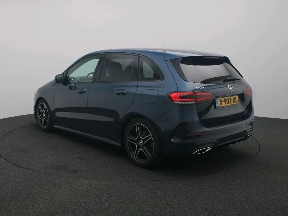 Mercedes-Benz B-Klasse 180 Business Solution AMG uit 2022, foto 4