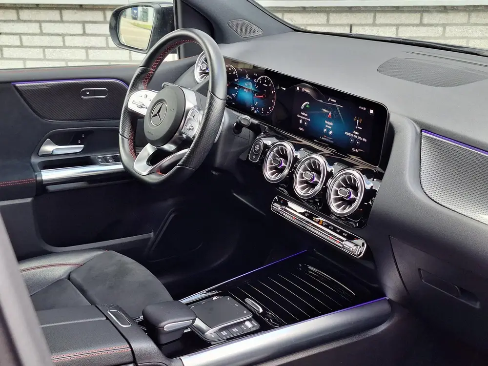 Mercedes-Benz B-Klasse 180 Business Solution AMG uit 2022, foto 7