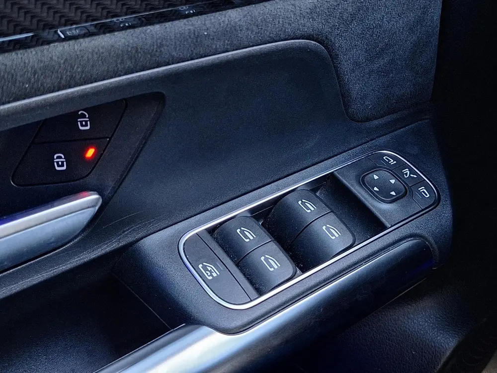 Mercedes-Benz B-Klasse 180 Business Solution AMG uit 2022, foto 9
