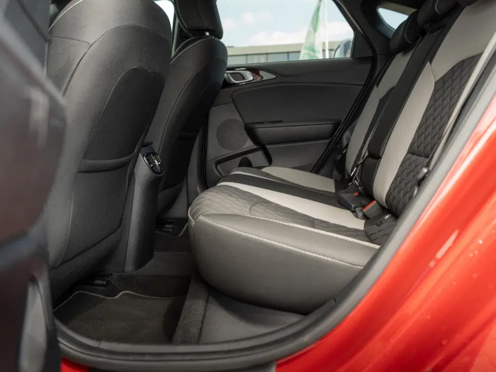 Kia ProCeed 1.0 T-GDI GT-Line Sportstoelen uit 2021, foto 12