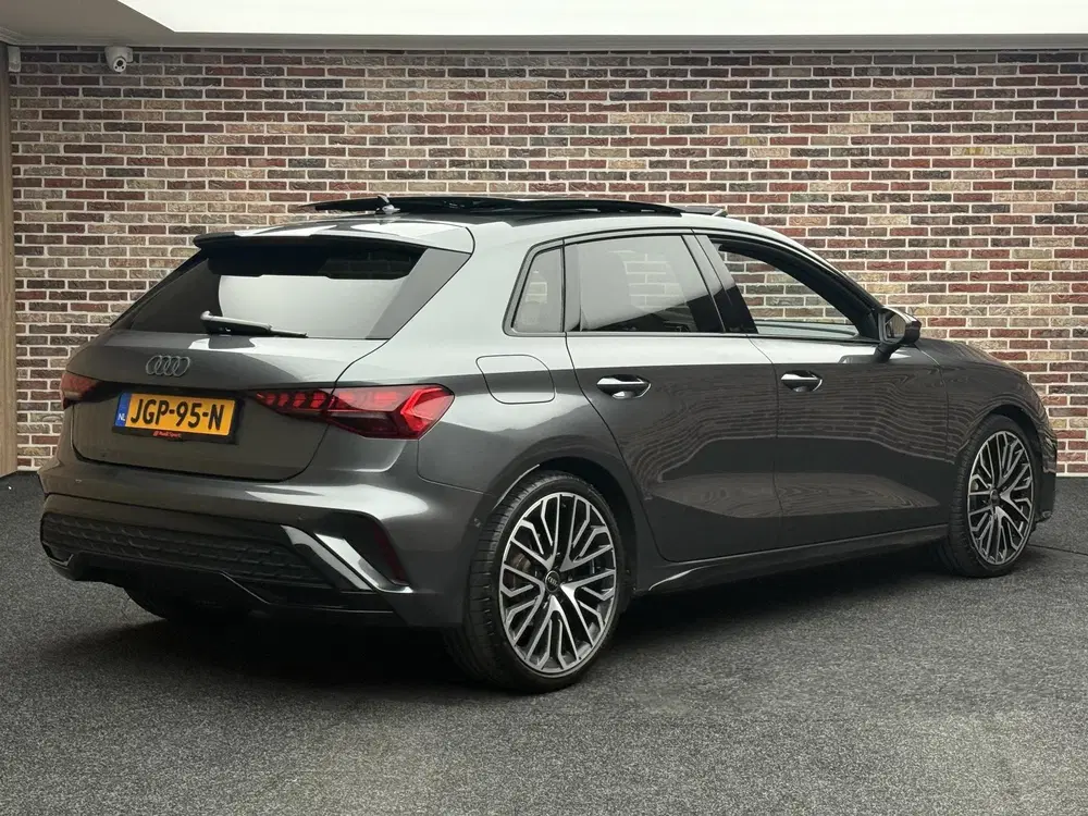 Audi A3 35 TFSI Advanced edition 3x S-Line Panoram uit 2025, foto 2