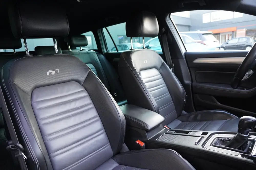 Volkswagen Passat Variant 1.5 TSI Highline Business R-Line | uit 2019, foto 17