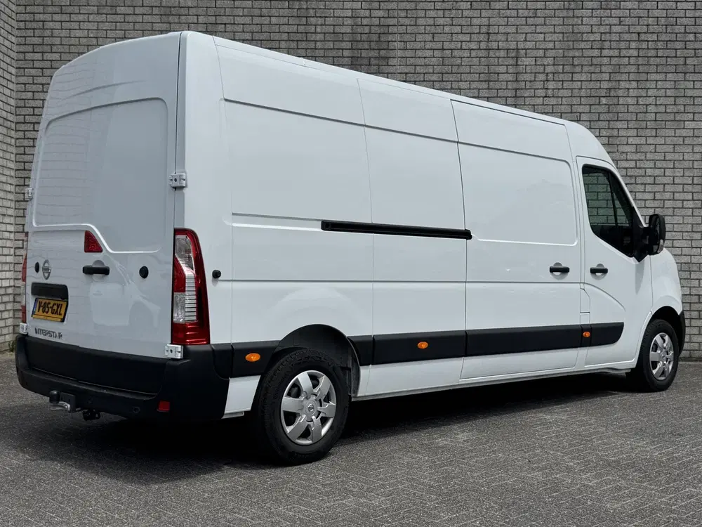 Nissan Interstar 2.3 dCi L3H2 N-Connecta uit 2024, foto 2