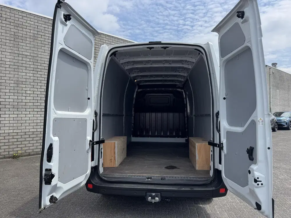 Nissan Interstar 2.3 dCi L3H2 N-Connecta uit 2024, foto 8