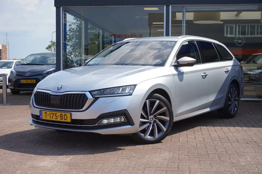 Skoda Octavia Combi 1.0 e-TSI Business Edition Plus | Airco uit 2023