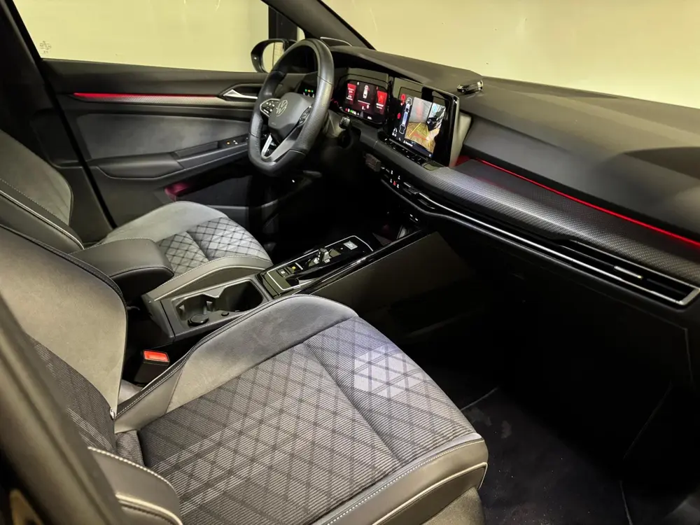 Volkswagen Golf Variant 2.0 4Motion R-LINE PANO KEYLESS' uit 2023, foto 3