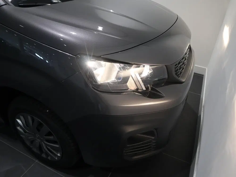 Peugeot Partner 1.5 BlueHDi 130 EAT8 S&S L1 uit 2024, foto 19