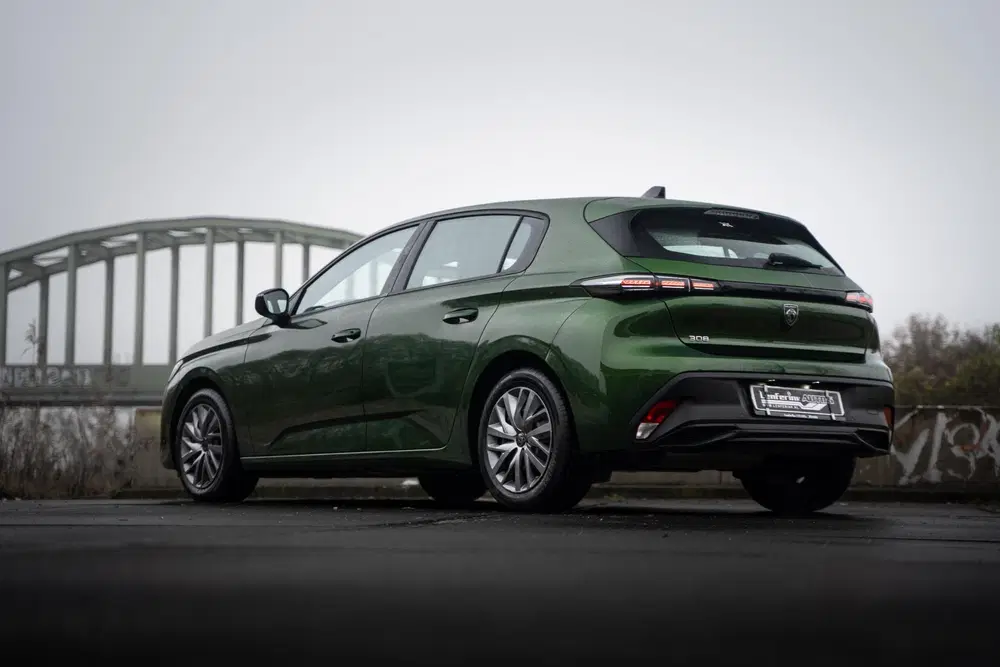 Peugeot 308 1.2 PureTech Active Pack Business Navi Cli uit 2022, foto 3