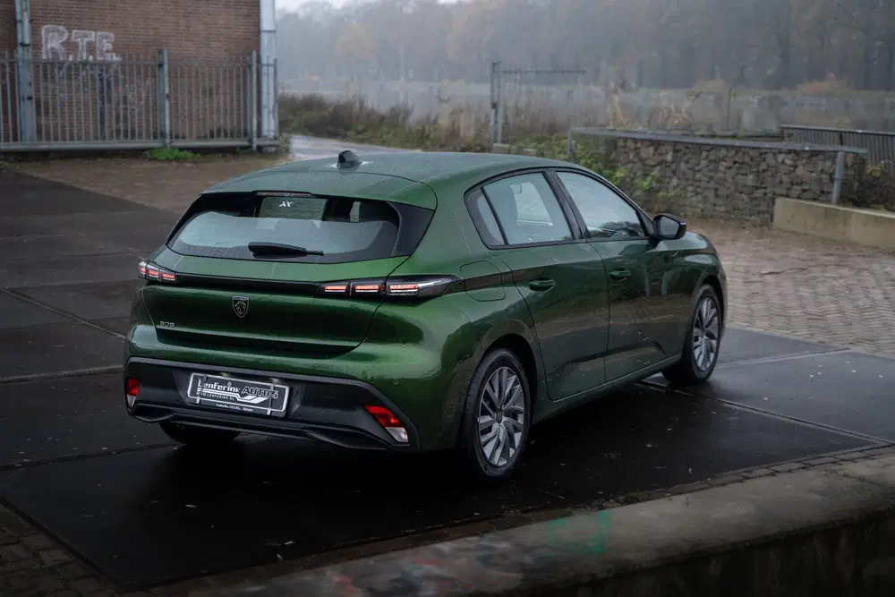 Peugeot 308 1.2 PureTech Active Pack Business Navi Cli uit 2022, foto 4
