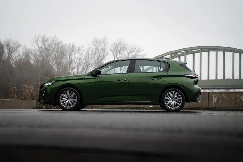 Peugeot 308 1.2 PureTech Active Pack Business Navi Cli uit 2022, foto 5