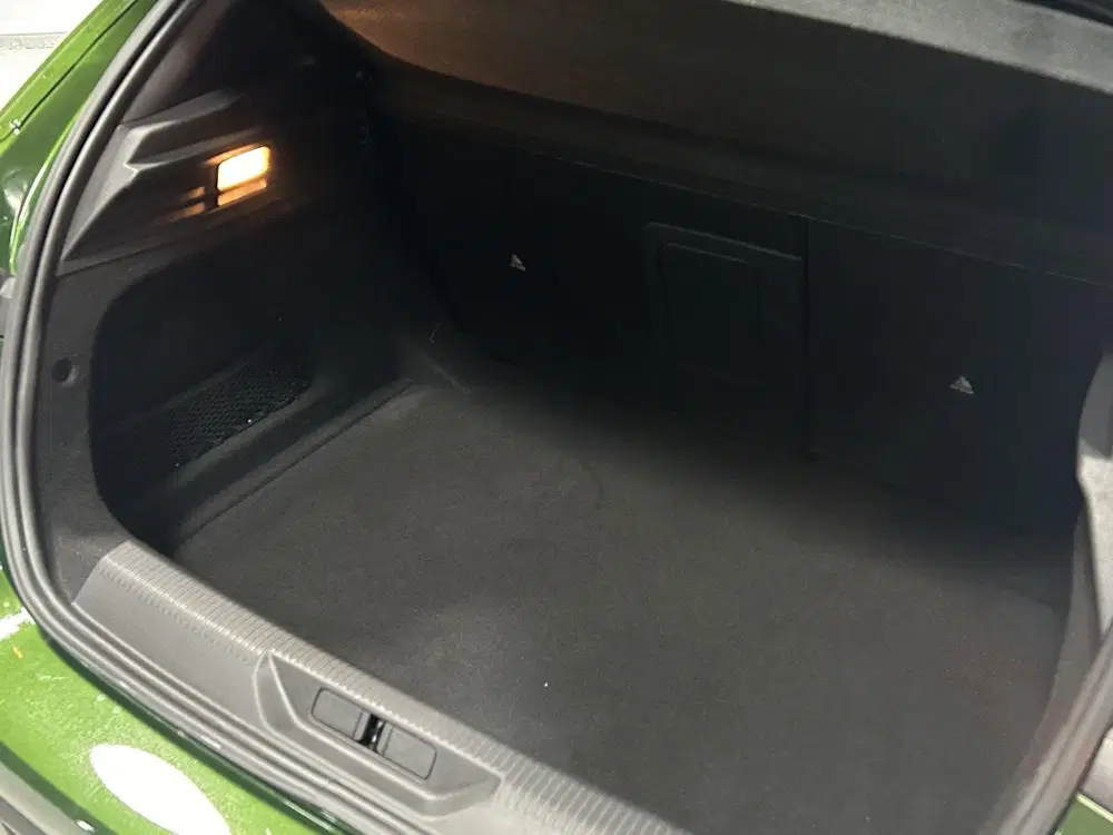 Peugeot 308 1.2 PureTech Active Pack Business Navi Cli uit 2022, foto 9