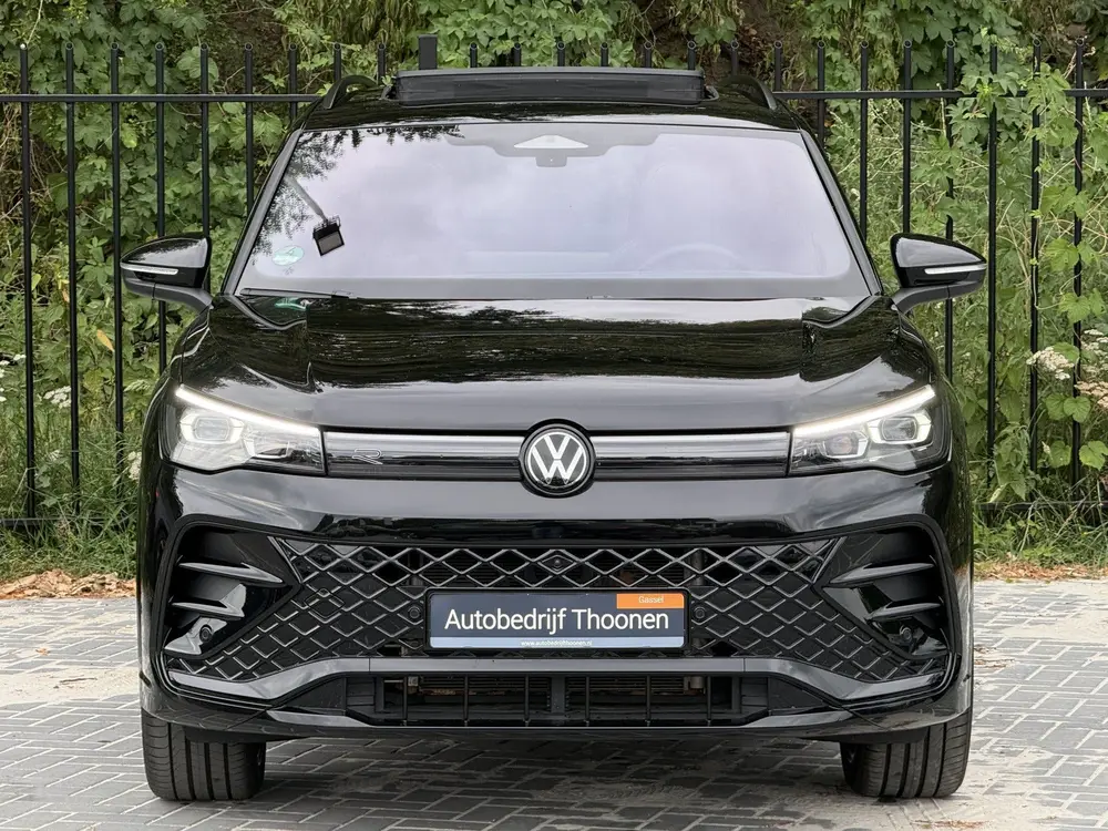 Volkswagen Tiguan 1.5 eHybrid R-Line | Leer | H&K | Trekhaak uit 2025, foto 6