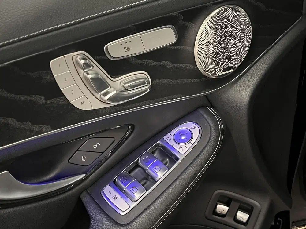 Mercedes-Benz GLC 300e 4MATIC AMG-line Distronic uit 2021, foto 17