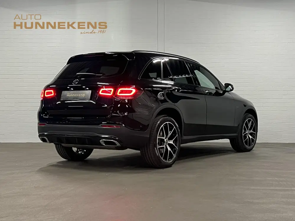Mercedes-Benz GLC 300e 4MATIC AMG-line Distronic uit 2021, foto 2