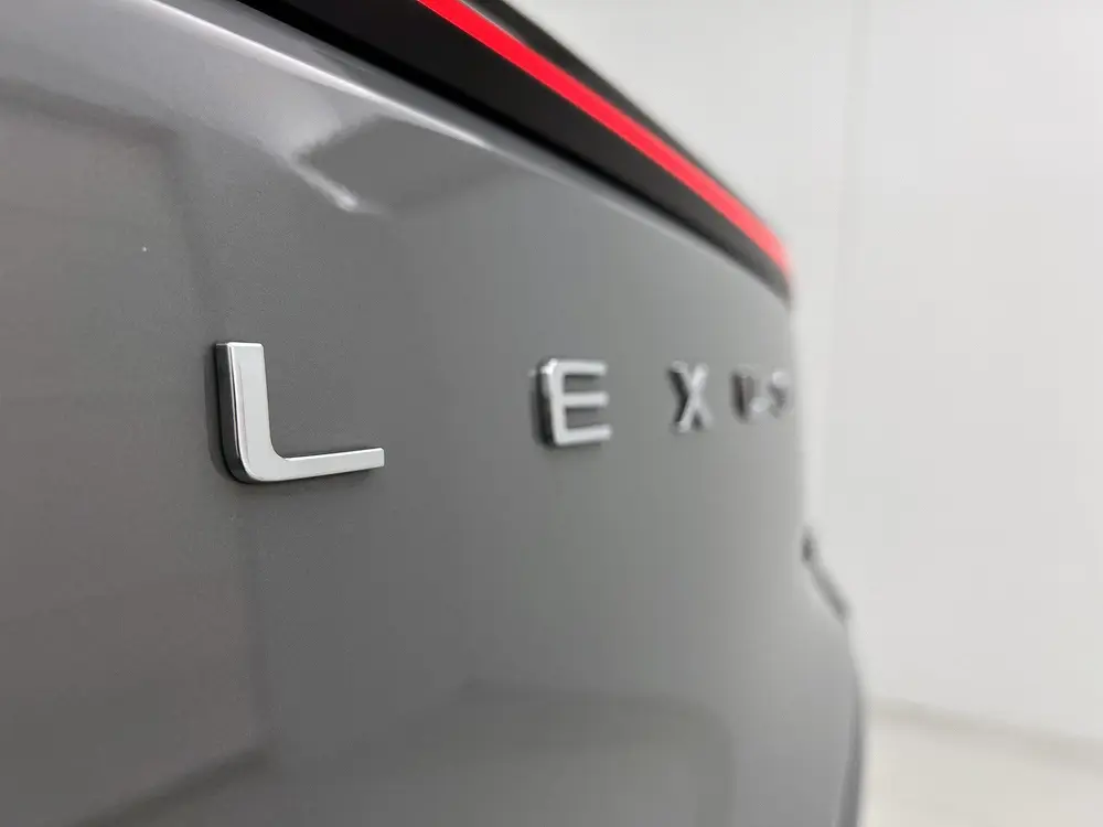 Lexus LBX Elegant 2WD uit 2024, foto 20