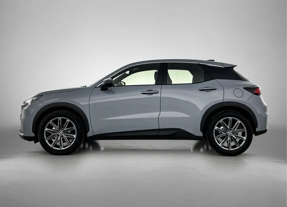 Lexus LBX Elegant 2WD uit 2024, foto 3