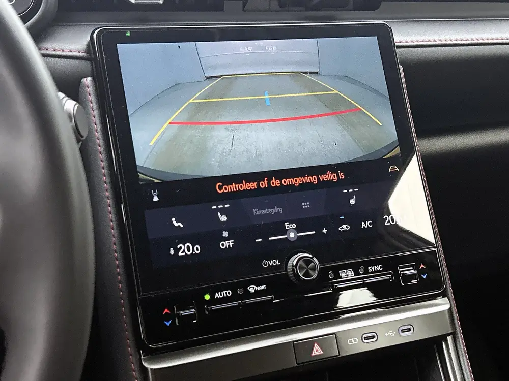 Lexus LBX Elegant 2WD uit 2024, foto 8
