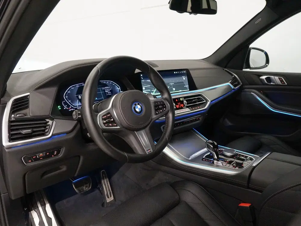 BMW X5 xDrive45e M-Sport uit 2023, foto 2