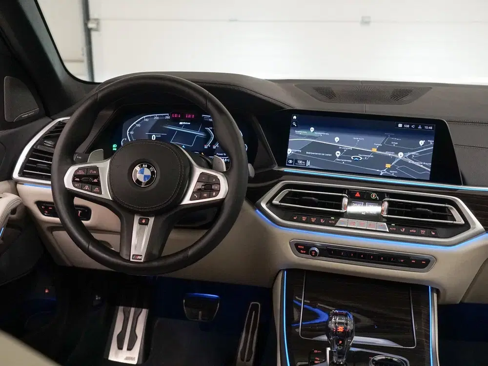 BMW X5 xDrive45e M-Sport uit 2021, foto 11