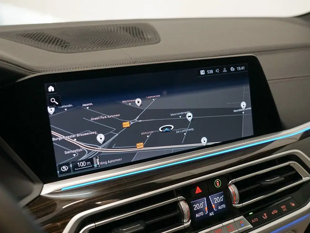 BMW X5 xDrive45e M-Sport uit 2021, foto 19