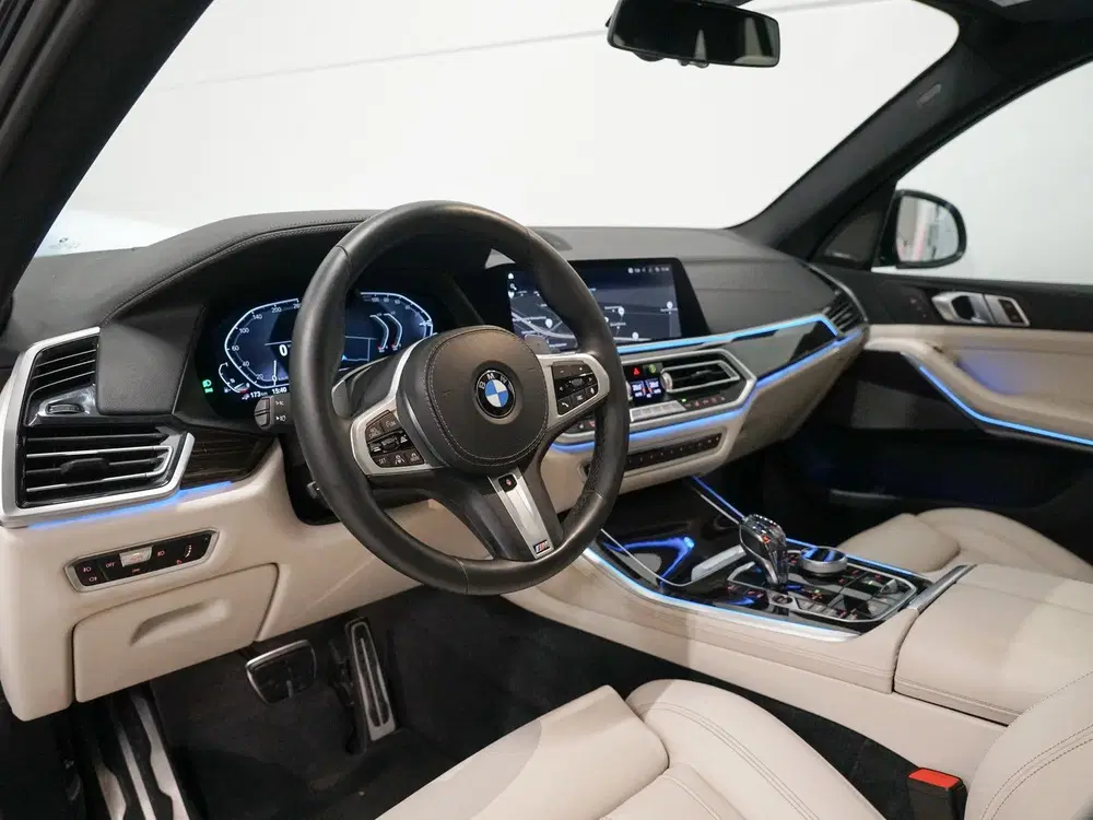 BMW X5 xDrive45e M-Sport uit 2021, foto 2