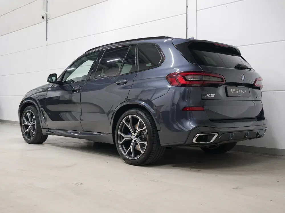 BMW X5 xDrive45e M-Sport uit 2021, foto 7