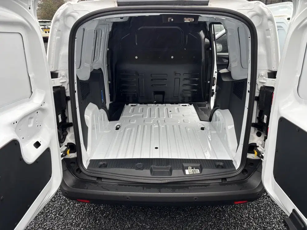 Ford Transit Courier 1.0 EcoBoost Trend uit 2024, foto 11