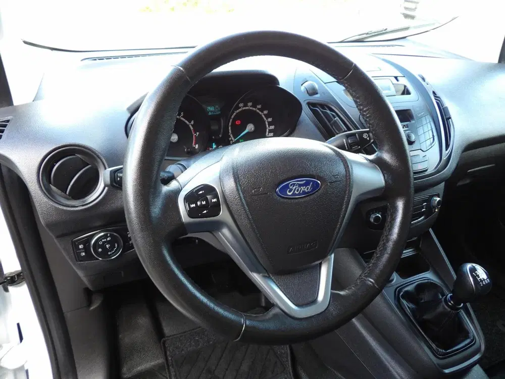 Ford Transit Courier 1.0 BENZINE ECOBOOST 100PK 2020 1eEIGEN uit 2020, foto 16