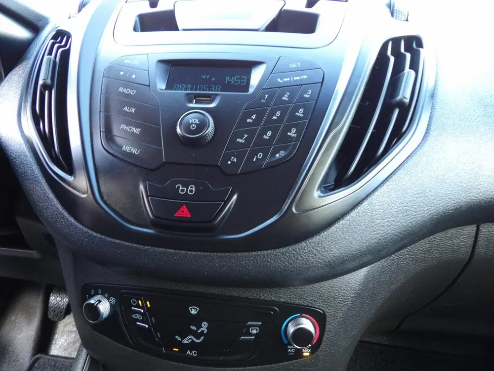 Ford Transit Courier 1.0 BENZINE ECOBOOST 100PK 2020 1eEIGEN uit 2020, foto 17
