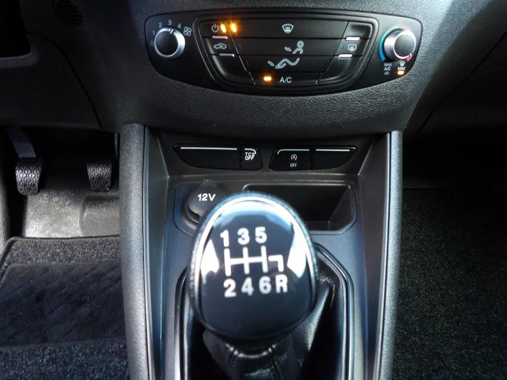 Ford Transit Courier 1.0 BENZINE ECOBOOST 100PK 2020 1eEIGEN uit 2020, foto 18