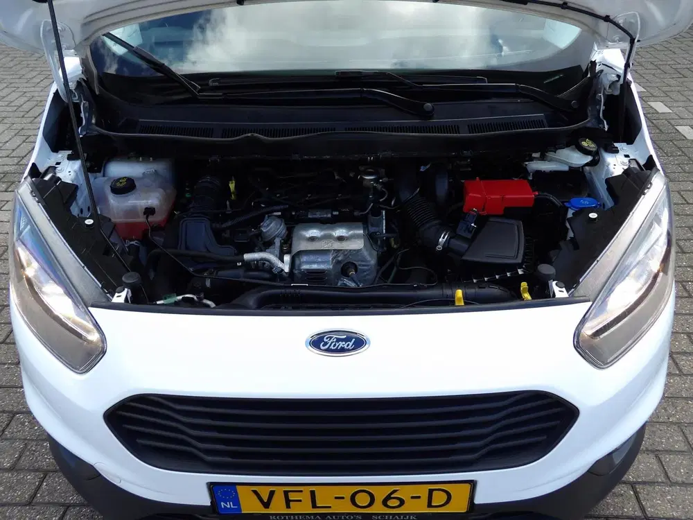 Ford Transit Courier 1.0 BENZINE ECOBOOST 100PK 2020 1eEIGEN uit 2020, foto 19