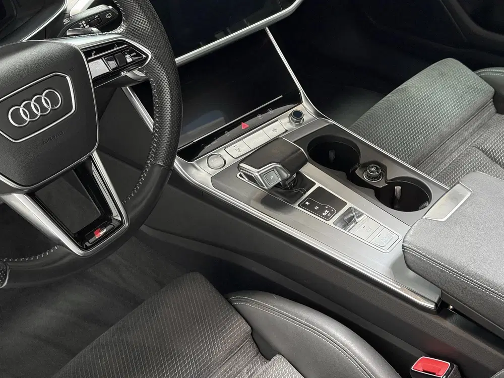 Audi A6 55 TFSI e Quattro Competition 367 PK uit 2020, foto 14