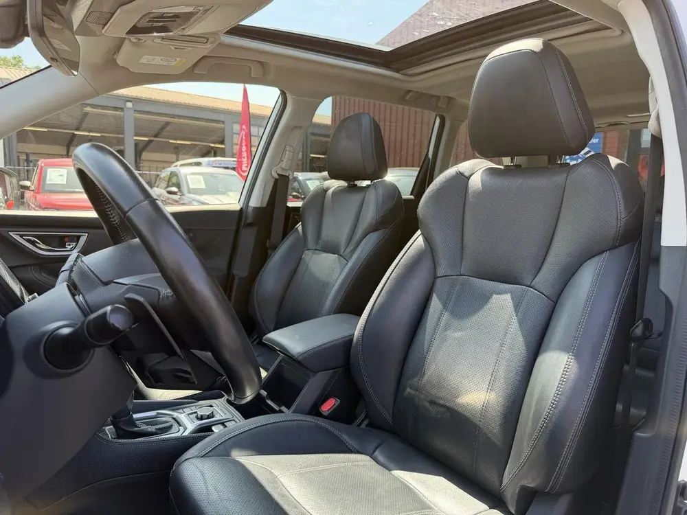 Subaru Forester HEV 2.0i e-BOXER Premium uit 2023, foto 12