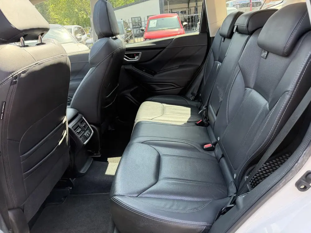 Subaru Forester HEV 2.0i e-BOXER Premium uit 2023, foto 14
