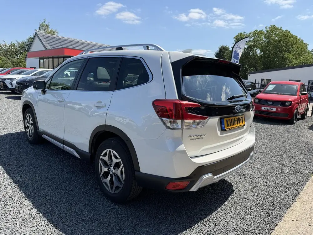 Subaru Forester HEV 2.0i e-BOXER Premium uit 2023, foto 3