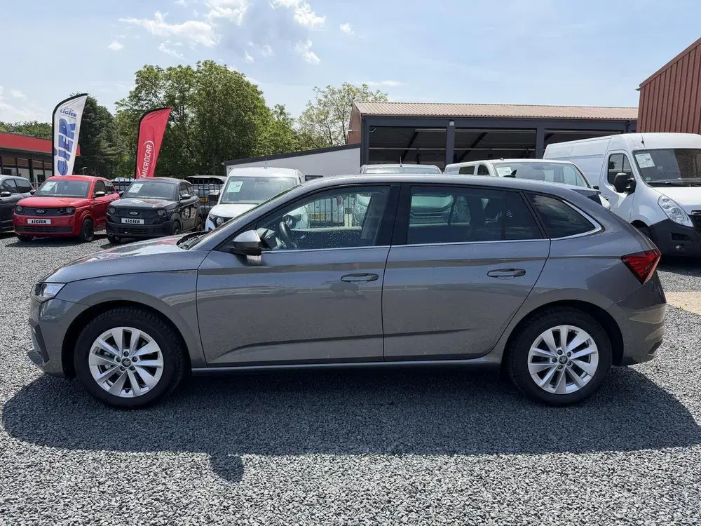 Skoda Scala 1.0 TSI Selection Automaat uit 2025, foto 2