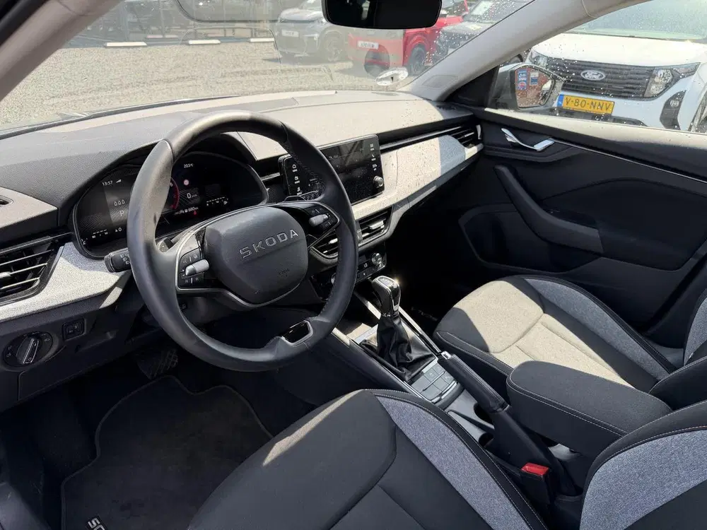 Skoda Scala 1.0 TSI Selection Automaat uit 2025, foto 9