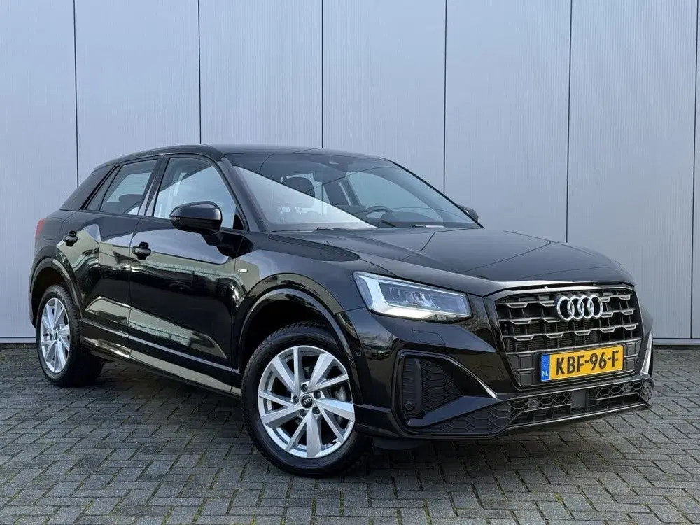Audi Q2 35 TFSI S-line LED Camera Leer Automaat Ca uit 2025, foto 3