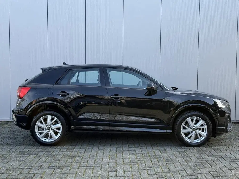 Audi Q2 35 TFSI S-line LED Camera Leer Automaat Ca uit 2025, foto 4